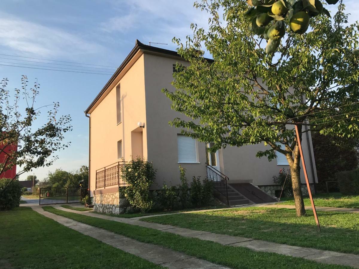 Apartmani Matosevic Ivankovo Exteriör bild